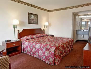 Rodeway Inn Concord Buitenkant foto